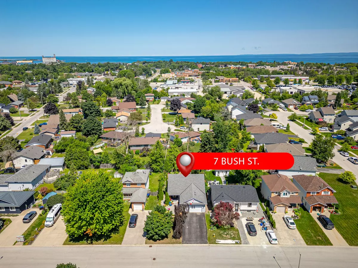 Collingwood, ON L9Y 4S9,7 Bush ST