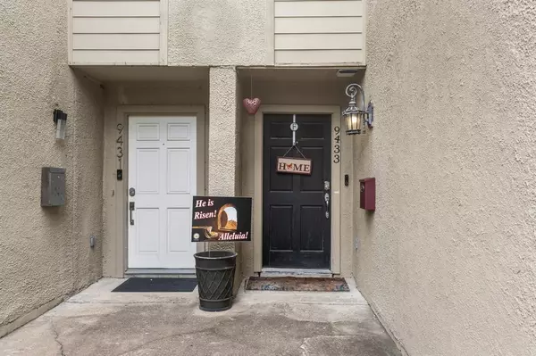 Dallas, TX 75243,9433 Timberleaf Drive