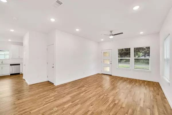 Sulphur Springs, TX 75482,809 Jefferson Street E