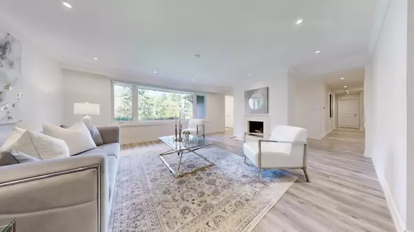 Toronto C12, ON M2L 2B4,15 Farrington DR
