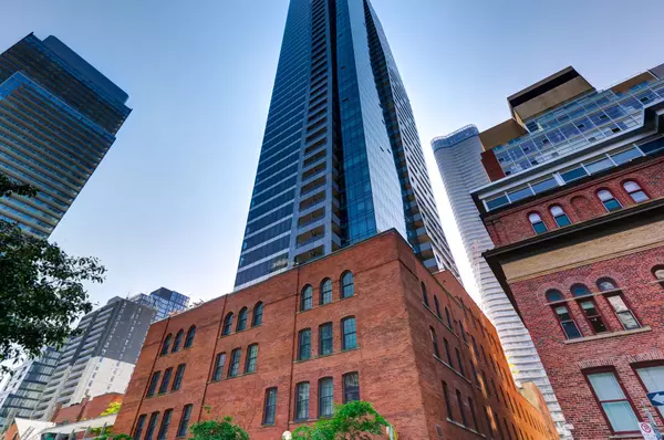 5 St. Joseph ST #322, Toronto C01, ON M4Y 0B6
