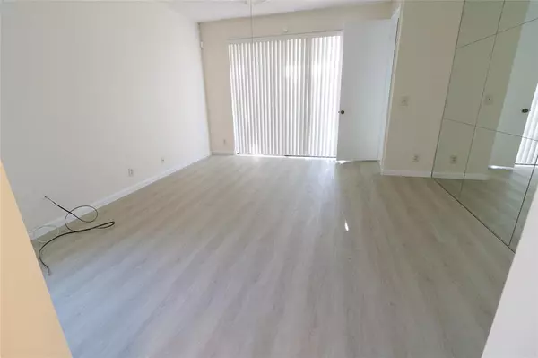 Fort Lauderdale, FL 33321,8197 Royal Palm Ct