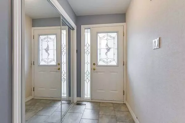 Newmarket, ON L3Y 3P6,118 Woodpark PL