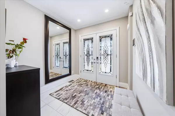 Vaughan, ON L6A 1N5,140 Patna CRES