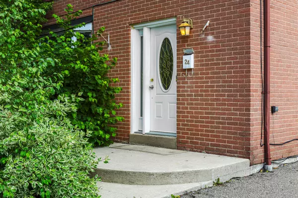 Brampton, ON L6T 3J3,24 Fallingdale CRES