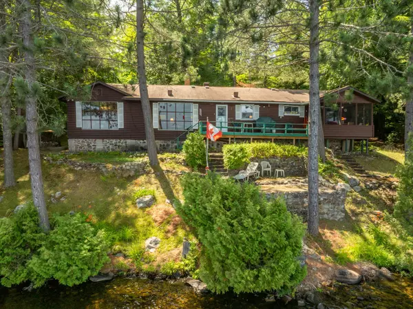1346B S Mazinaw Heights RD, Frontenac, ON K0H 1K0