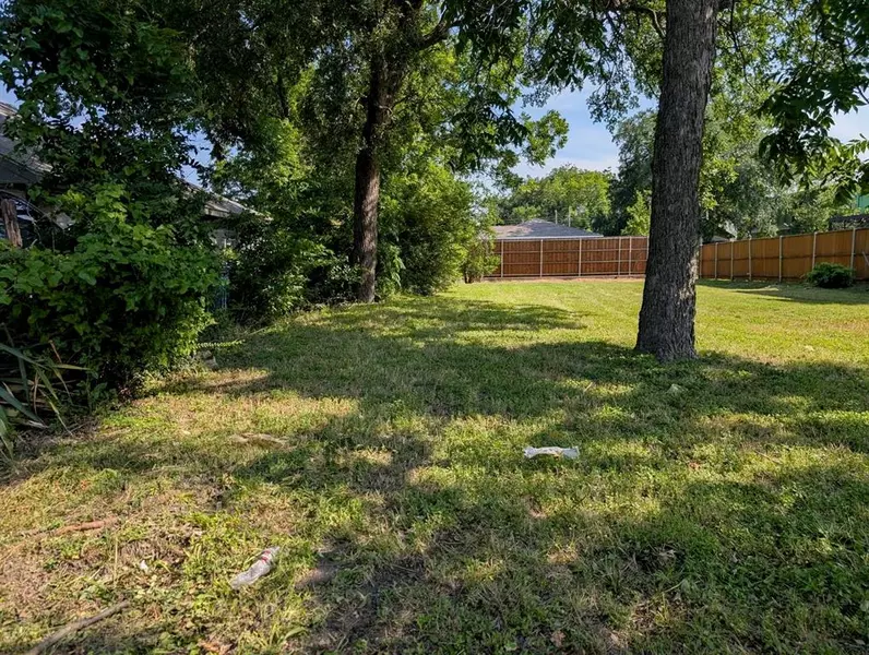 1910 Dennison Street, Dallas, TX 75212