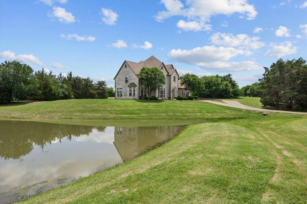 4211 Wisteria Trail, Midlothian, TX 76065