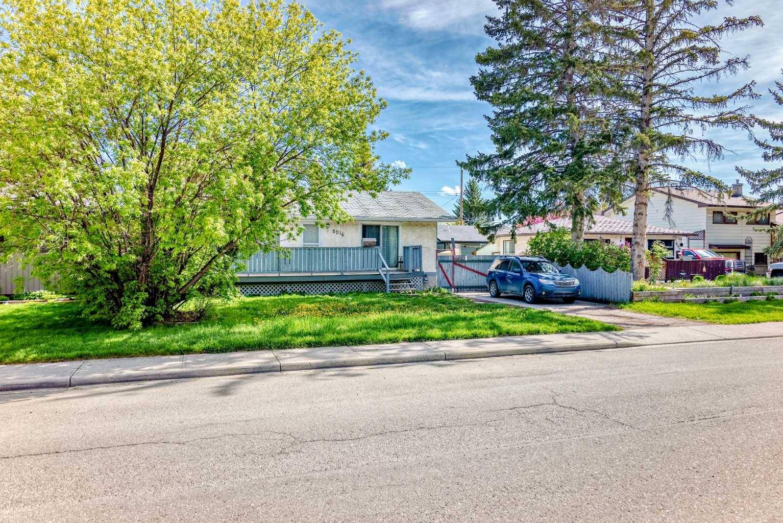 Calgary, AB T3B 1L7,8016 33 AVE Northwest