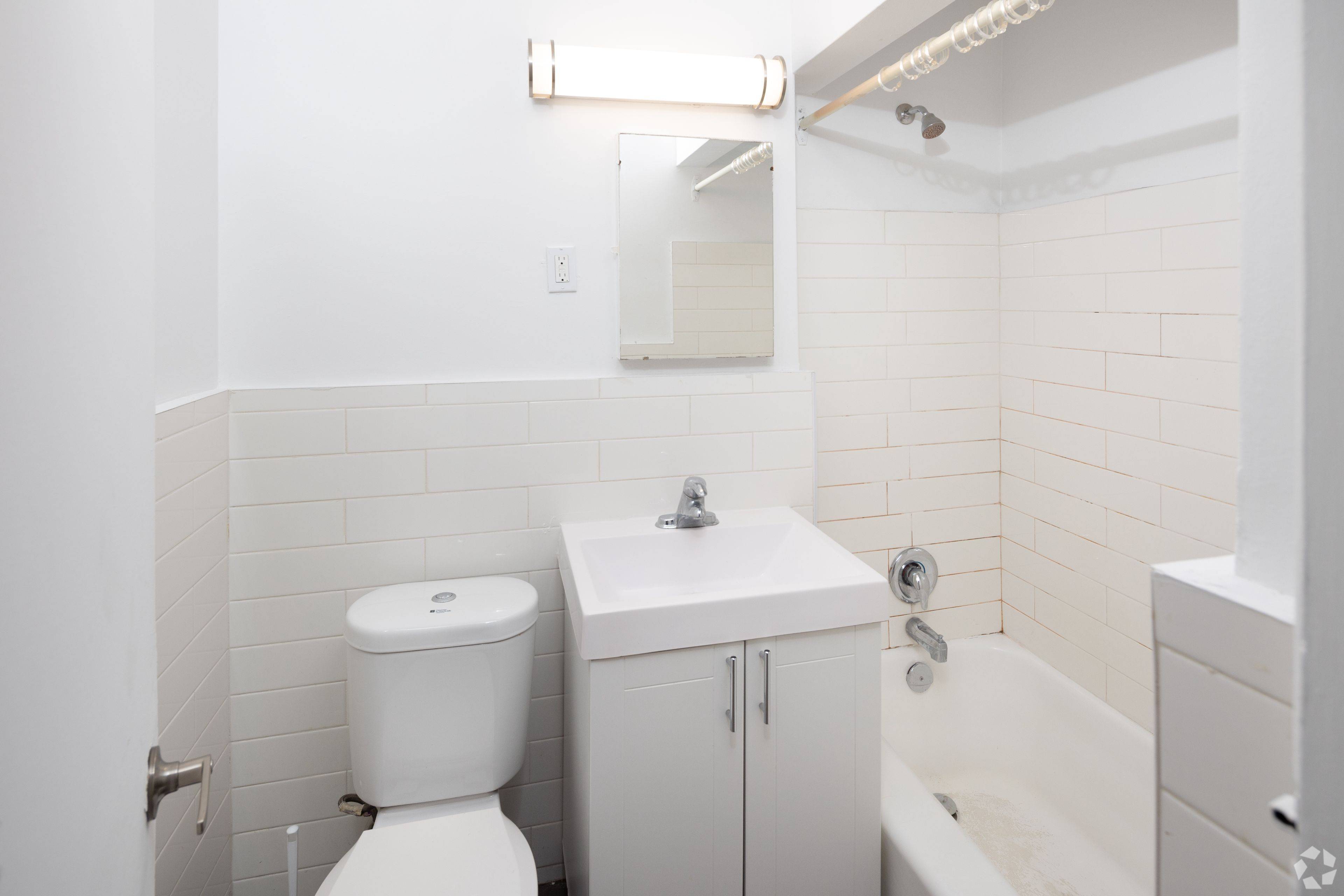 Toronto W03, ON M6M 2A5,4 Greentree CT #308