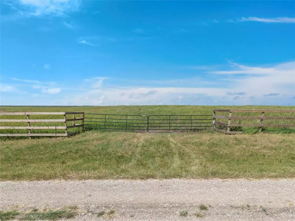 Penelope, TX 76676,631 Hcr 3220