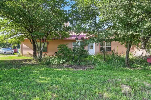 Joshua, TX 76058,1301 County Road 705