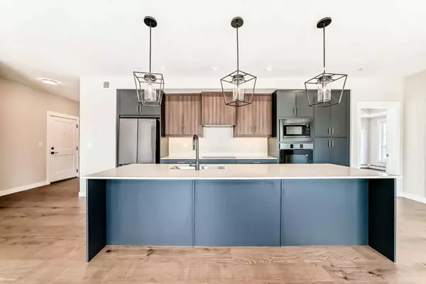 Calgary, AB T3M 4J2,1802 Mahogany BLVD SE #8107
