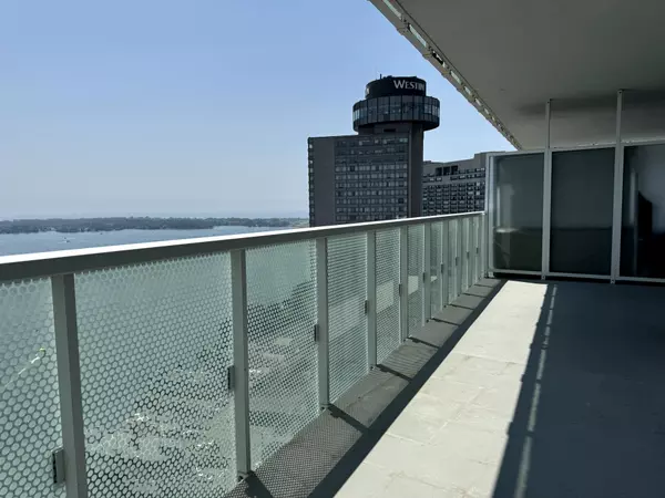 Toronto C08, ON M5E 0A4,15 Queens Quay E #2503