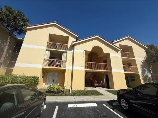 7680 Westwood Dr #822, Tamarac, FL 33321