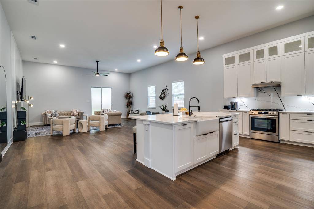 Garland, TX 75040,1010 W Avenue F