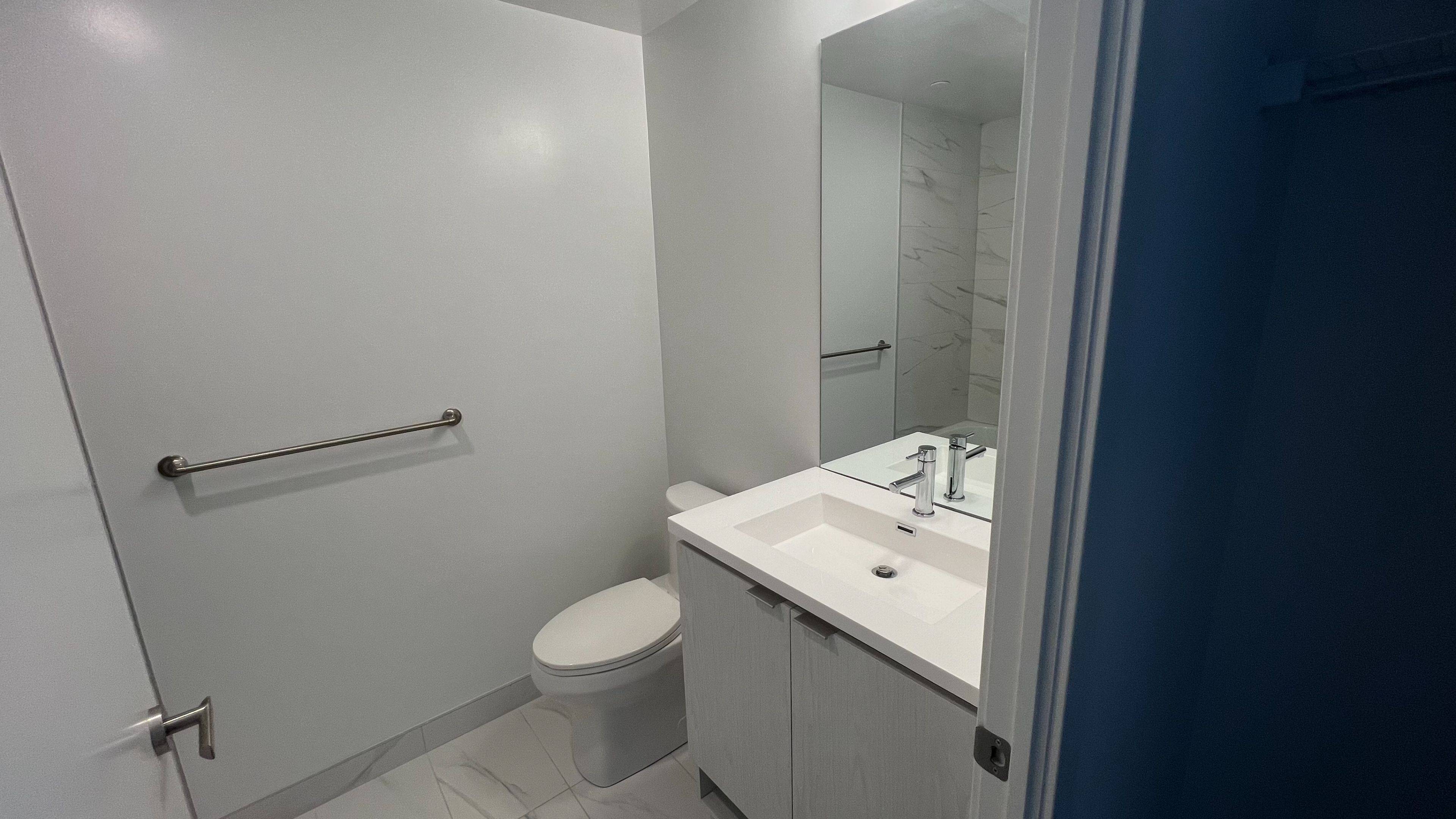 Toronto C08, ON M5E 0G1,55 Cooper ST #5607