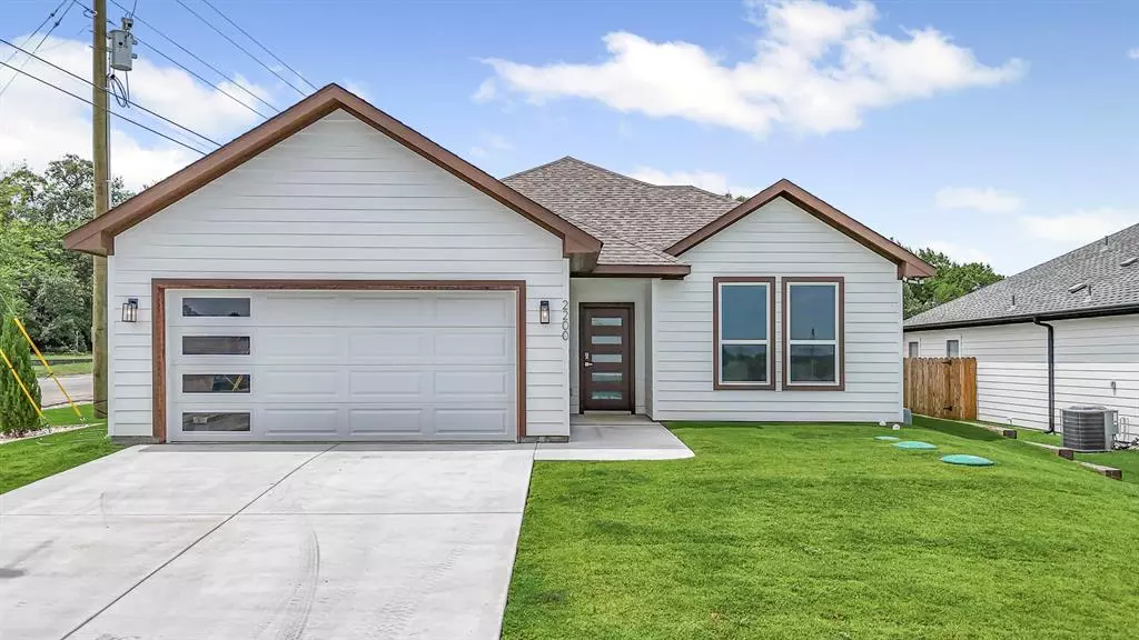 Granbury, TX 76048,2200 Pedernales Court