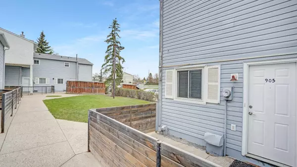 Calgary, AB T3J 1N5,380 Falconridge CRES NE #905