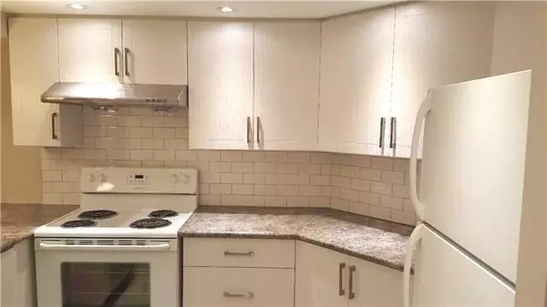 Toronto E07, ON M1V 4X8,160 Alton Towers CIR #401