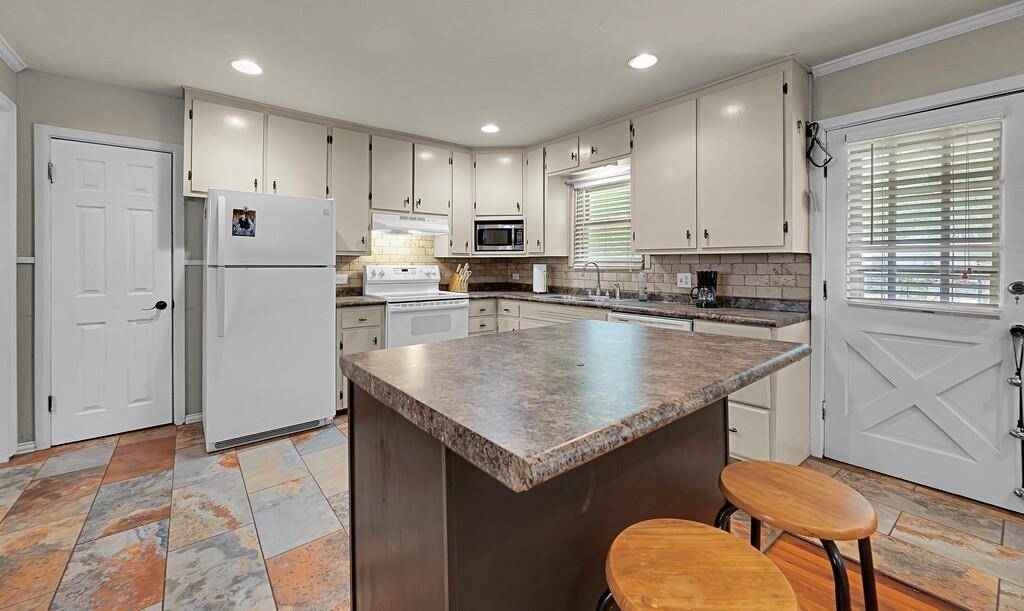 Robinson, TX 76706,145 Darden Drive