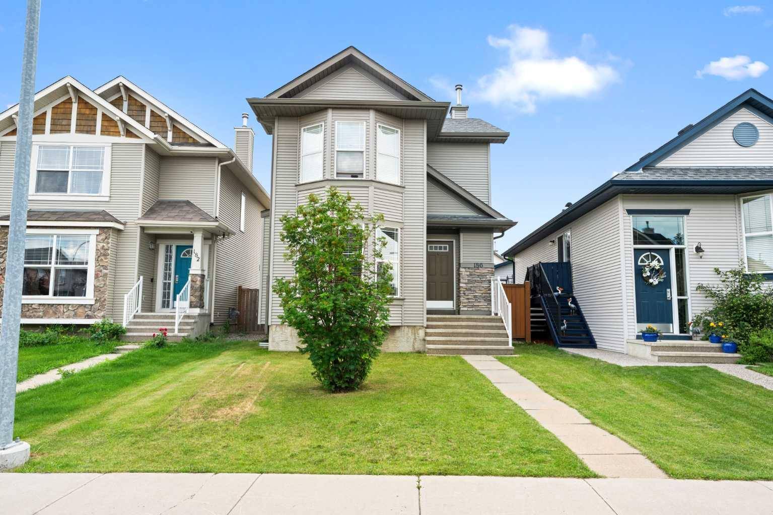 186 Cranberry Close SE, Calgary, AB T3M 0B5