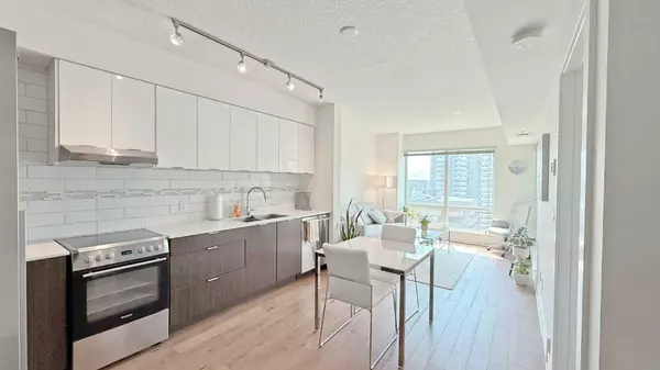 Calgary, AB T2P 1J3,930 6 AVE Southwest #1909
