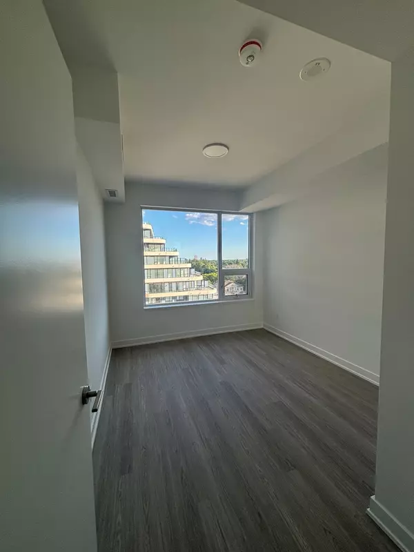 Vaughan, ON L4J 1W5,8188 Yonge ST #702