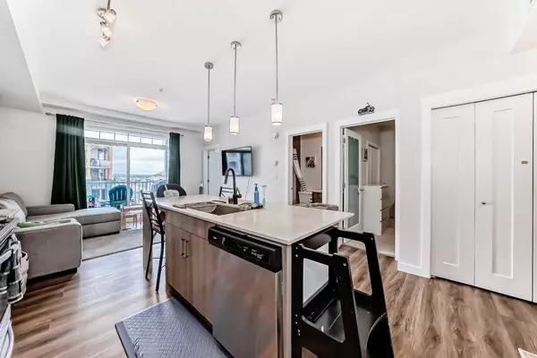 Calgary, AB T3M 3A8,200 Auburn Meadows Common SE #313