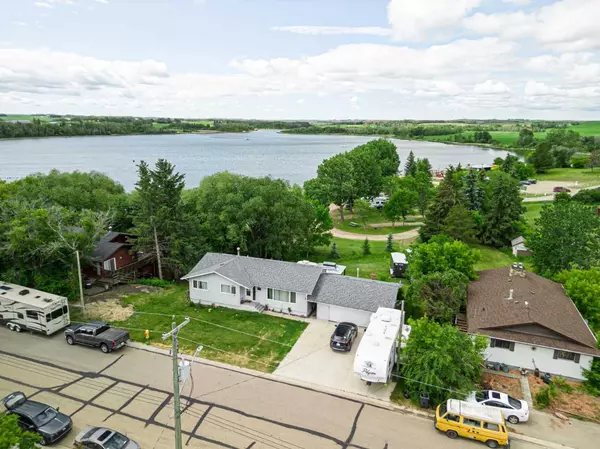 Alix, AB T0C 0B0,4812 Lake ST