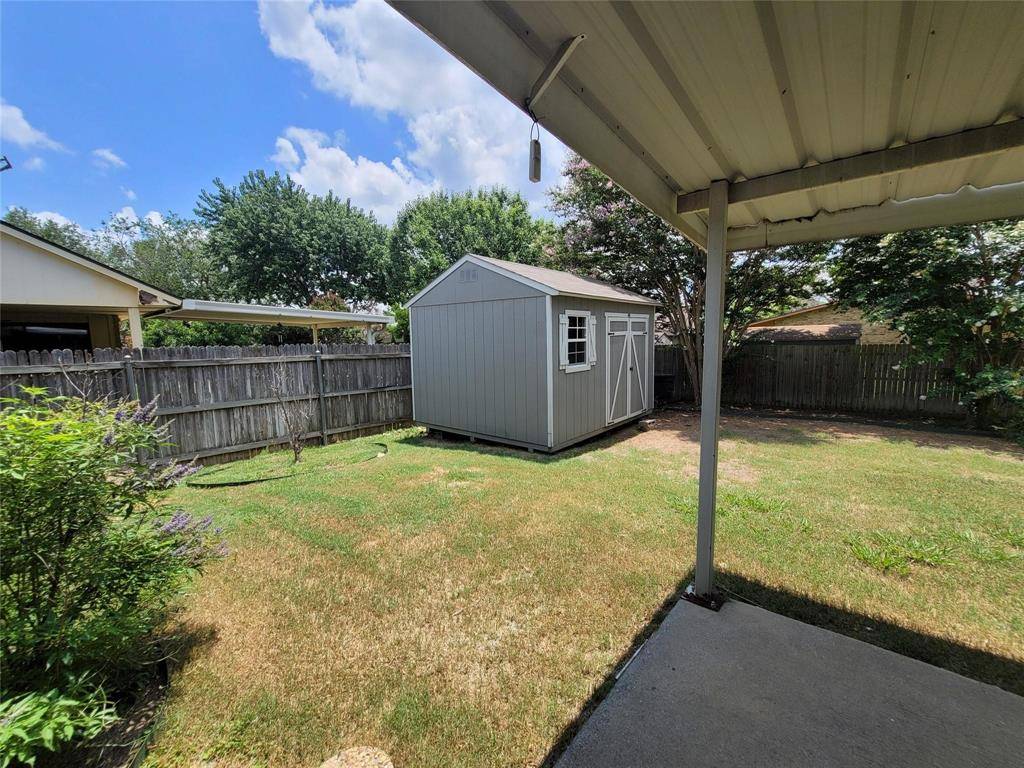 4100 Silverberry Avenue, Fort Worth, TX 76137
