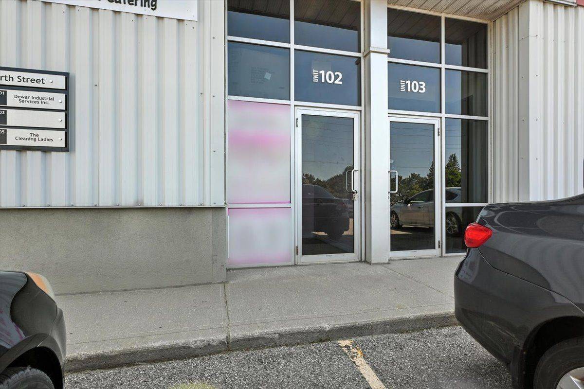 Oshawa, ON L1J 8P7,1143 Wentworth ST W #102