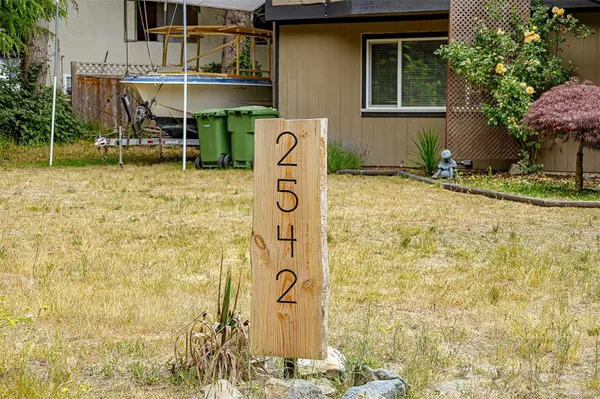 Langford, BC V9B 4X9,2542 Jeanine Dr