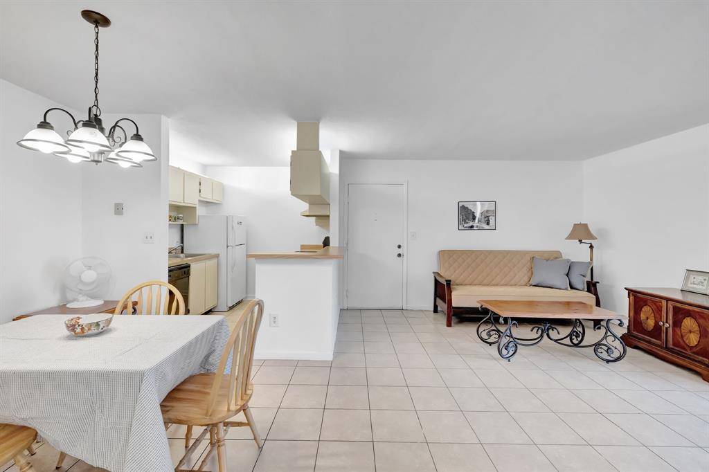 Tamarac, FL 33321,9460 S Belfort Cir #L3-111