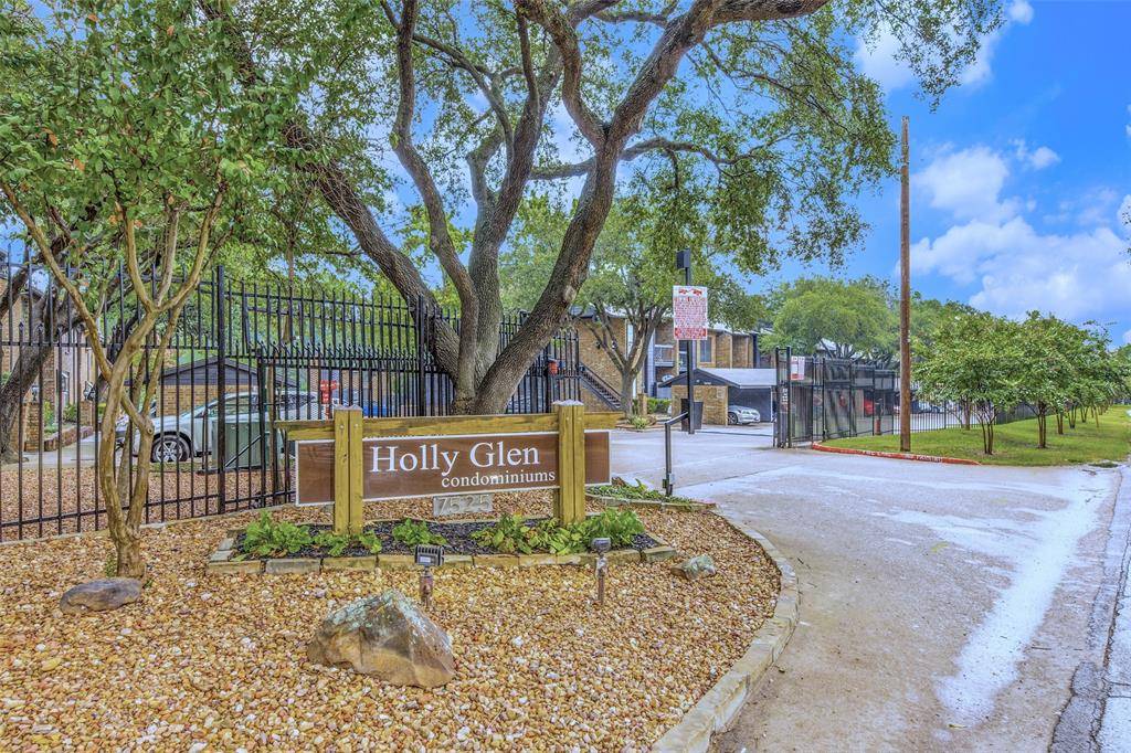 7525 Holly Hill Drive #56, Dallas, TX 75231