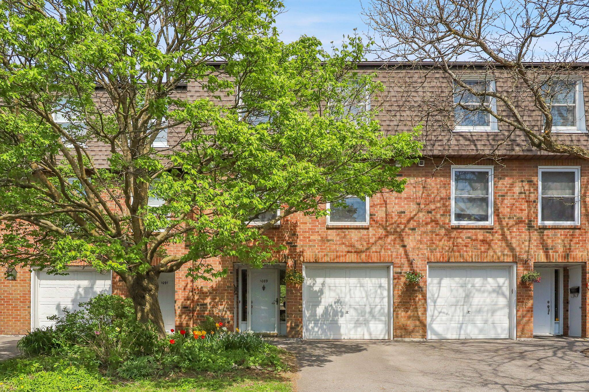 1089 Borden Side RD, Mooneys Bay - Carleton Heights And Area, ON K2C 3P3