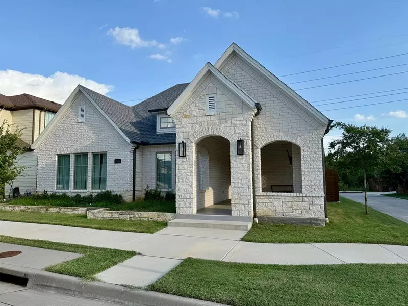 8808 Vermillion Street, North Richland Hills, TX 76180