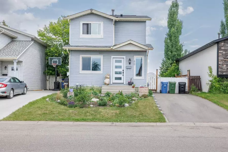 48 Aberdare WAY NE, Calgary, AB T2A 6V5