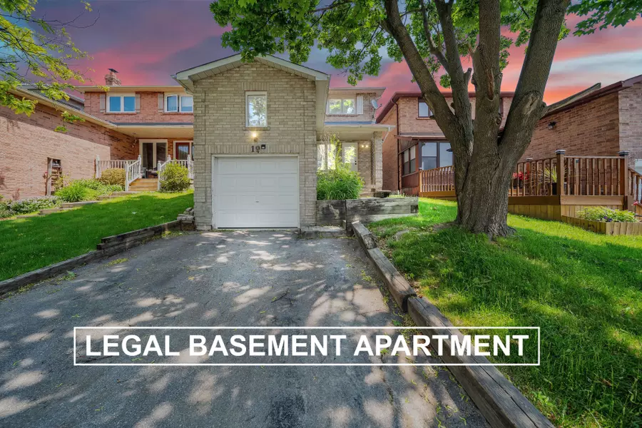 19 Palmer DR, Ajax, ON L1S 5W9