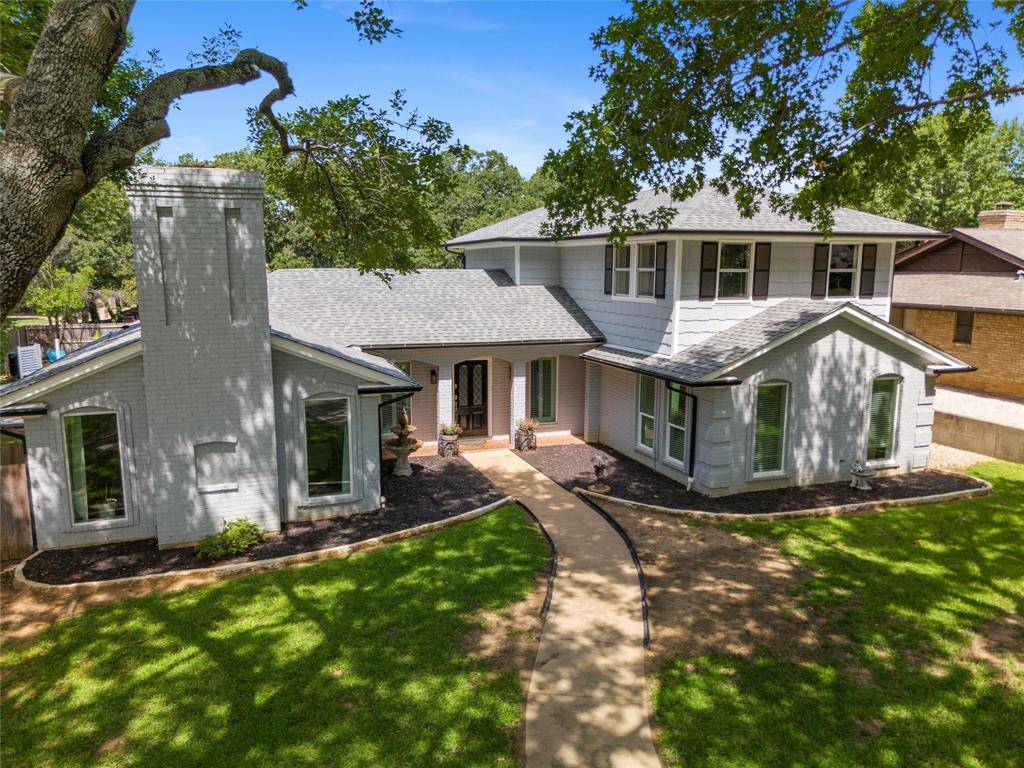 Grapevine, TX 76051,1 Whispering Vine Court