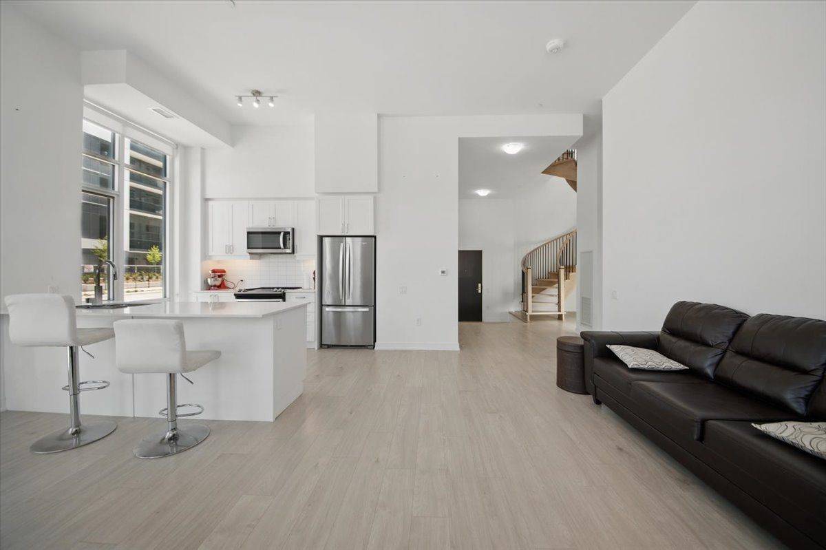 Mississauga, ON L4Z 0C6,8 Nahani WAY #124