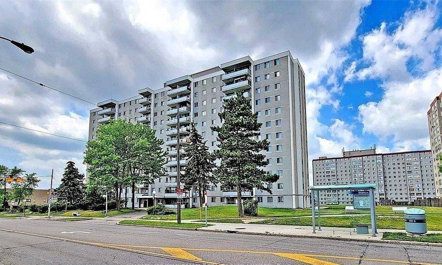 940 Caledonia RD #809, Toronto W04, ON M6B 3Y4