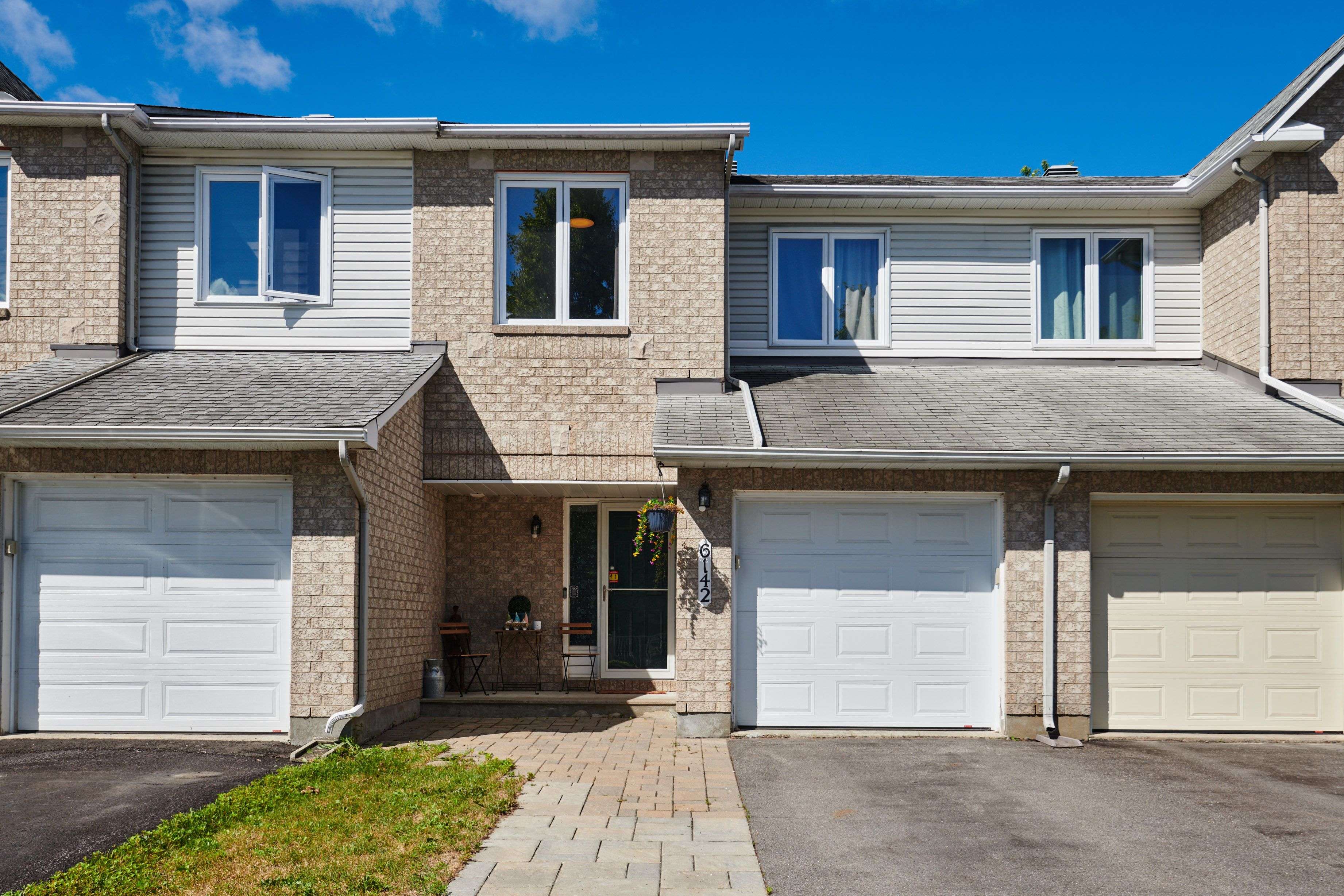 6142 Arbourwood DR, Orleans - Convent Glen And Area, ON K1C 7K8