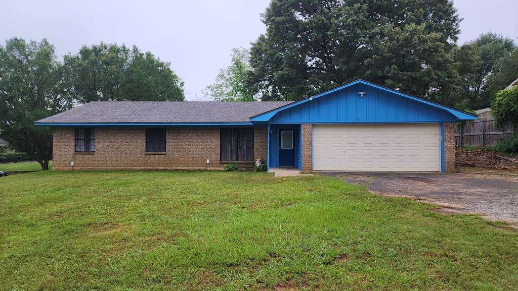 112 STEPHANIE DR, Palestine, TX 75803