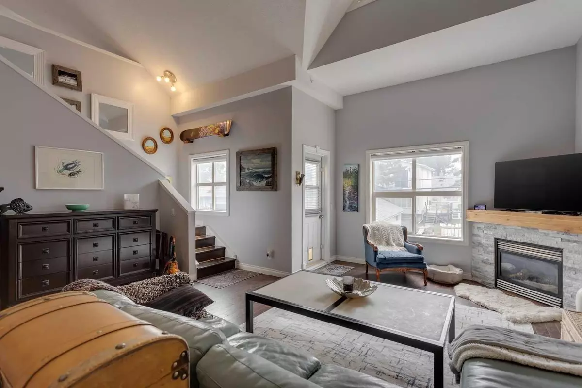 Calgary, AB T2T1J5,1631 28 AVE SW #404