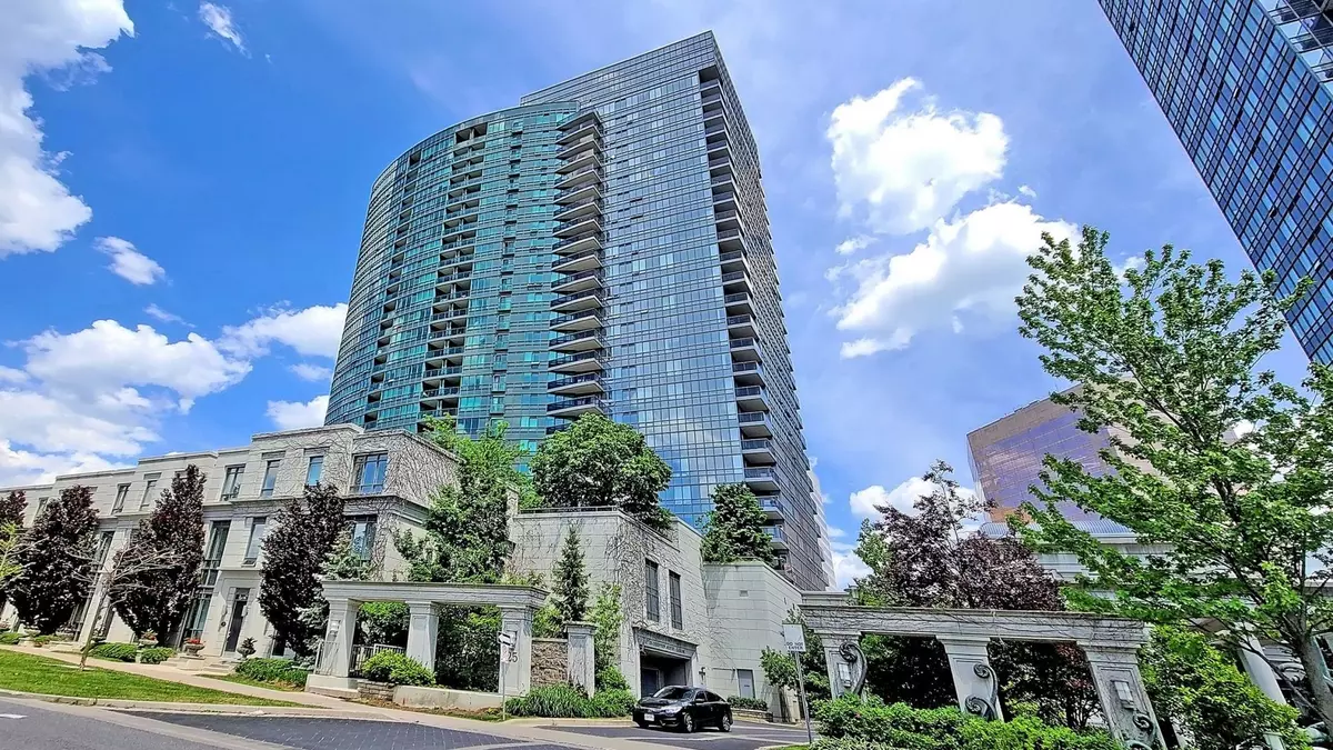 Toronto C07, ON M2M 1R2,25 Greenview AVE #720