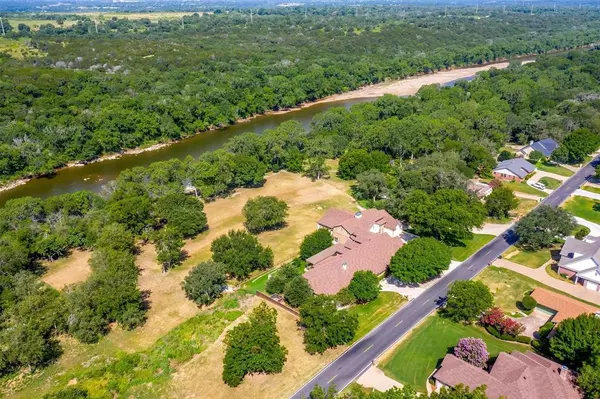 Granbury, TX 76049,9310 Bellechase Road