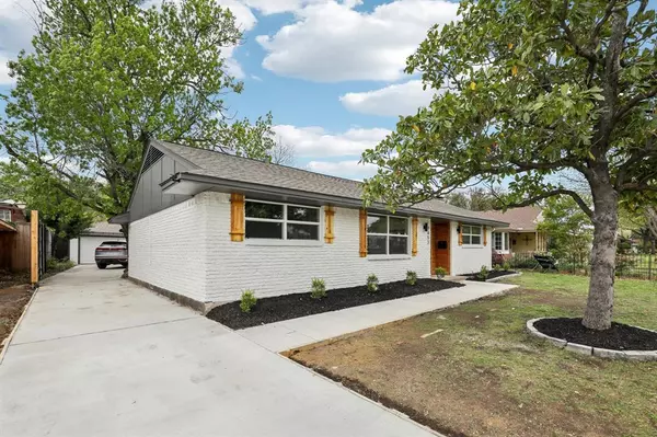 Dallas, TX 75238,9652 Ferndale Road