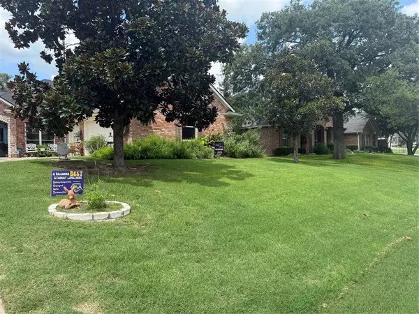 Granbury, TX 76049,9715 Ravenswood Road