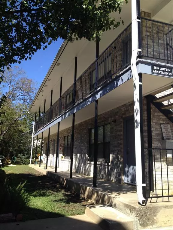 Denton, TX 76201,1415 N Austin Street N #202